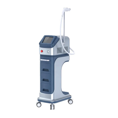 Vollständig anpassbare Picosecond Laser Tattoo-Entfernung Maschine 100-2000J/Cm2 Leistung